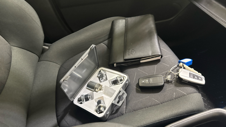 Toyota RAV4 2.5 VVT-i Hybrid Design 5dr CVT Hybrid Estate